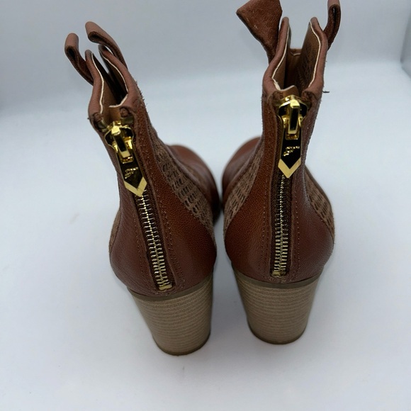 Fergie Womens Shoes  Towson Leather Cut-Out Ankle Boots Size 8.5 Brown - Picture 5 of 7